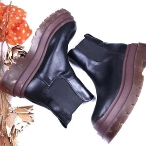 Urban Outfitters Black Women's Boots Sz 8m